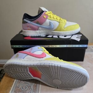 Nike SB Dunk Low x 'Be True' EUC RARE Size 11.5 W/ Original Box